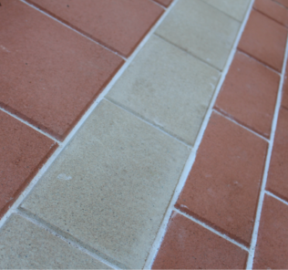Ivory_300x200x40mm_and_Canyon_200x100x40mm_paver_built_in_on_a_concrete_base